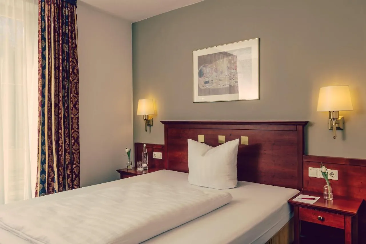 Landhotel Hallnberg Walpertskirchen Hotel
