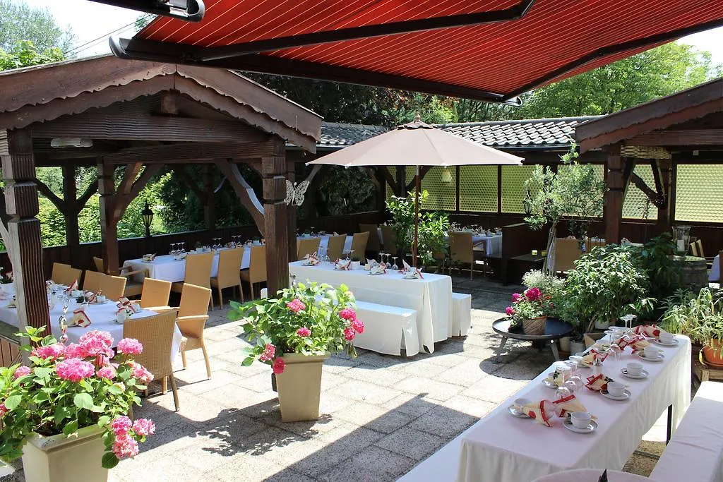 Landhotel Hallnberg Walpertskirchen 4*,